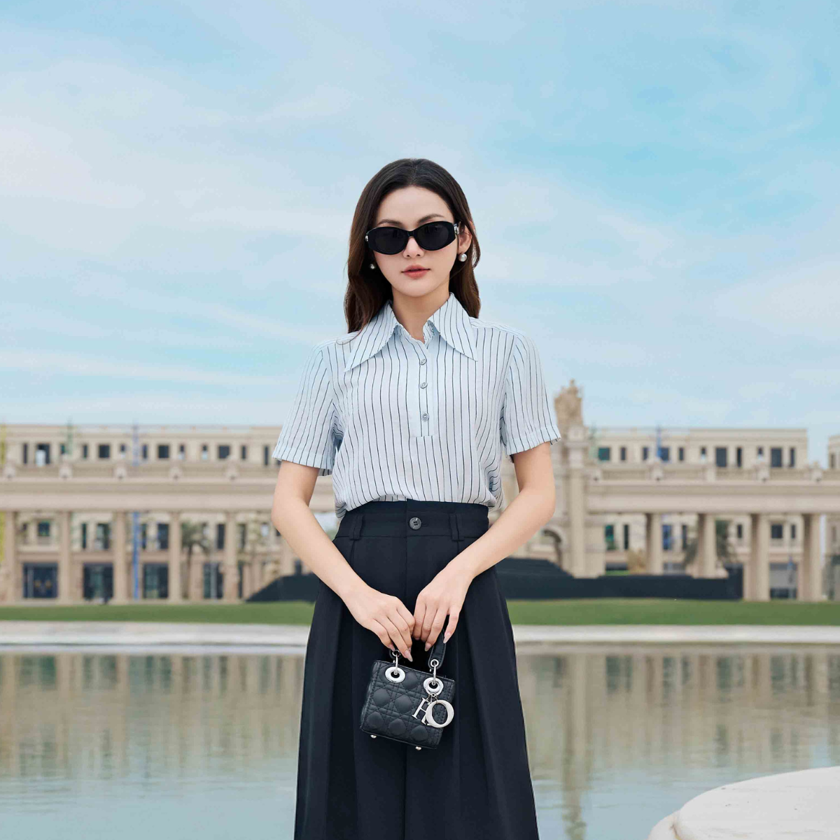 Classic Crinkle Cotton Pinstripe Blouse – Elegant Short Sleeve Textured Shirt