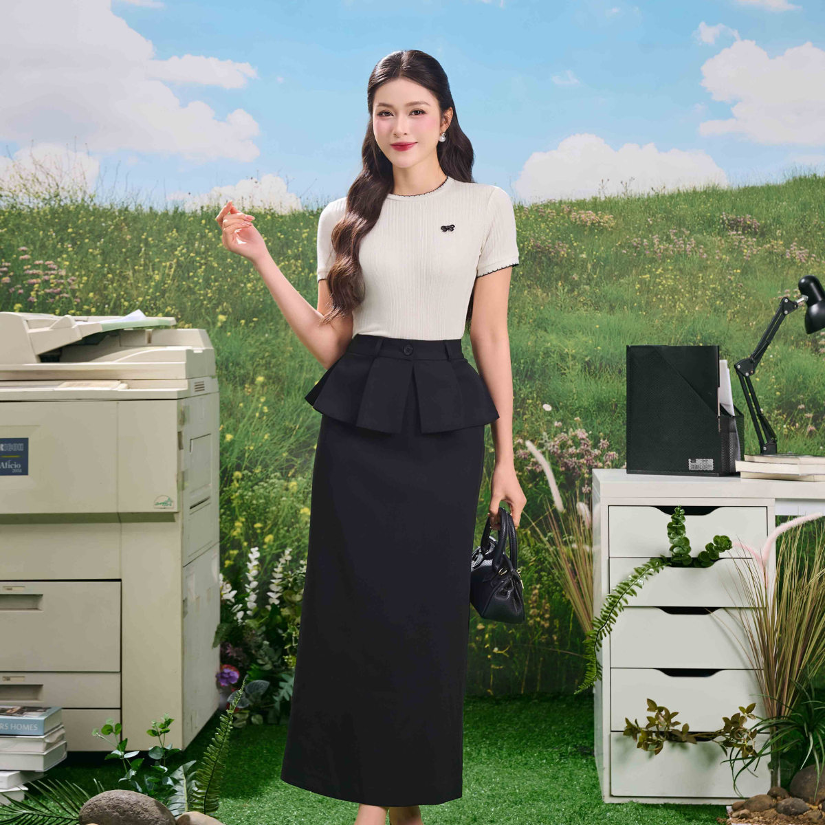 Elegant High-Waist Peplum Midi Skirt – Classic Structured Office Skirt