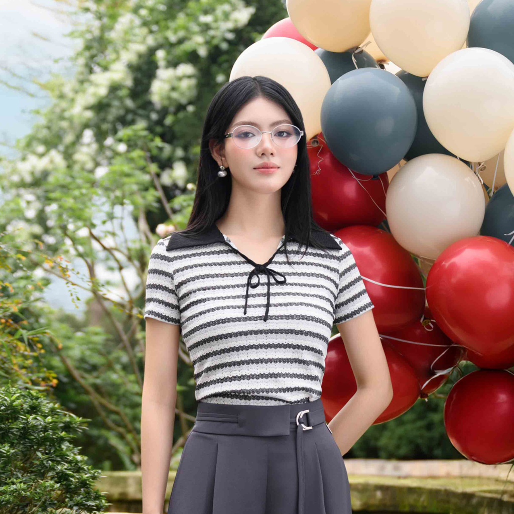 Elegant Striped Lace Knit Blouse – Soft Stretch Feminine Short Sleeve Top